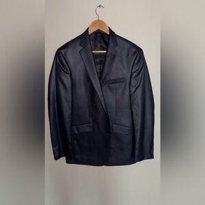 Kenneth Cole reaction suit